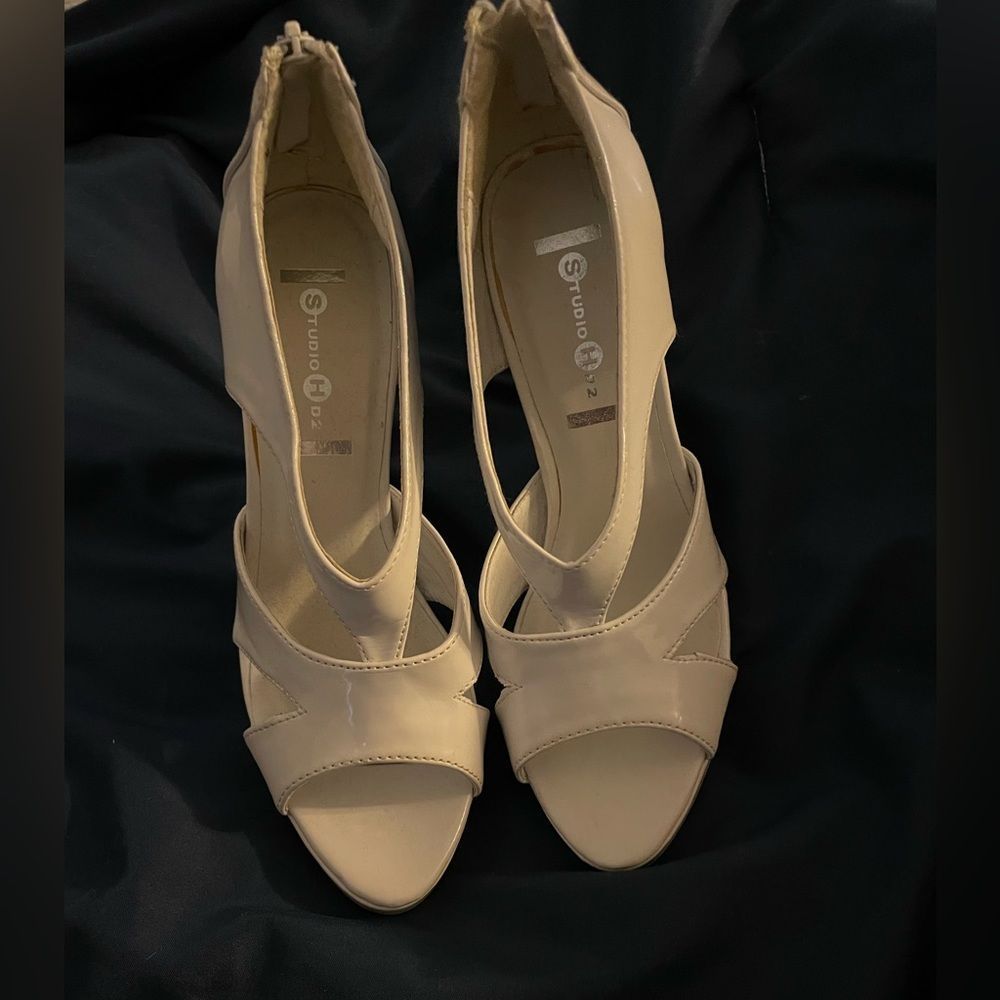 Studio HD2 Stella white high heel shoes 7M